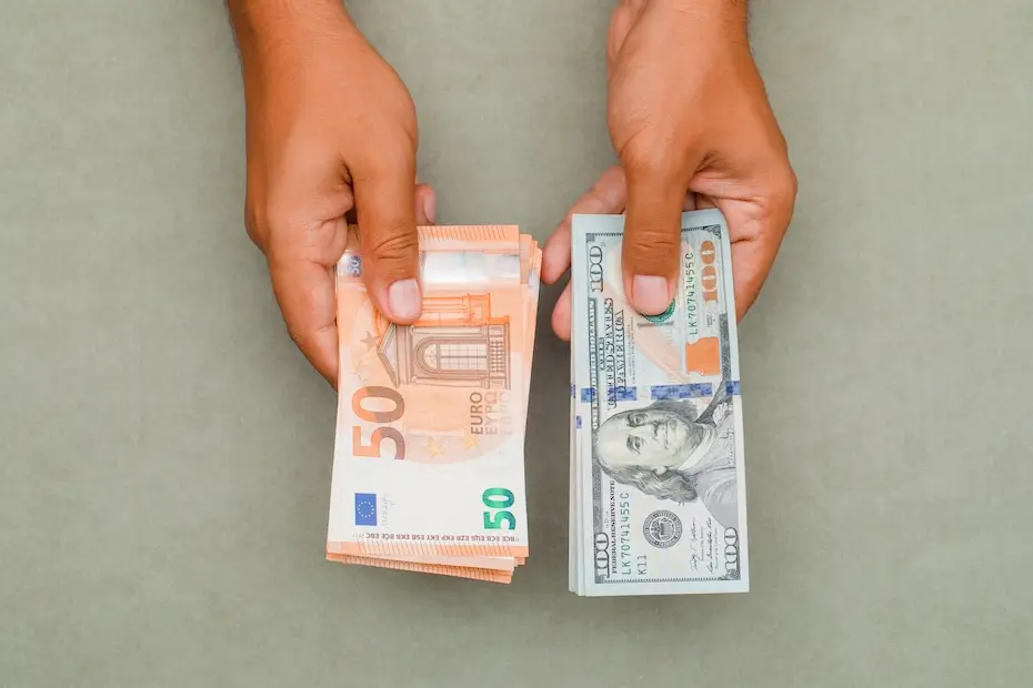 Kantor w Torzymiu - wymiana euro i dolarów amerykańskich w kantorze stacjonarnym